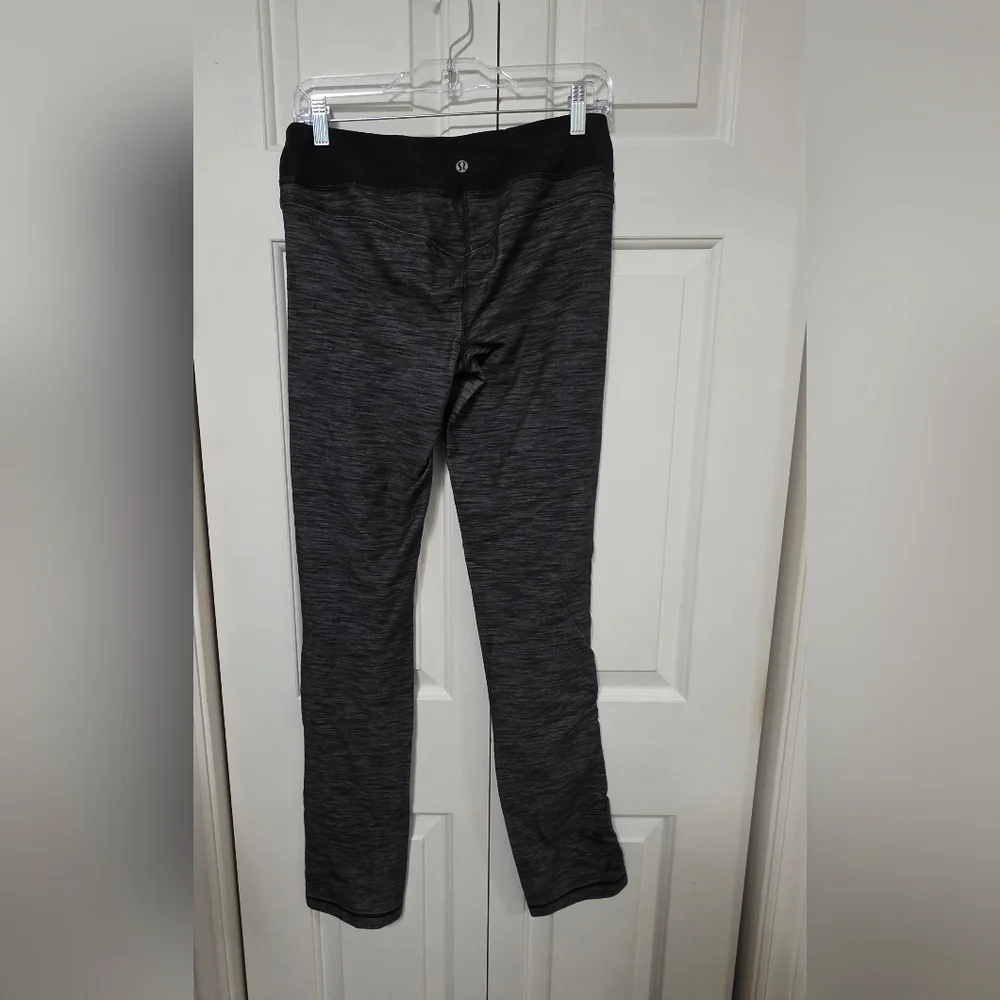 Lululemon Forme Gray and Black Pant Leggings Size 8 Women's